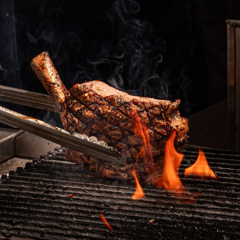 tavern-sunday-grill-bbq-social