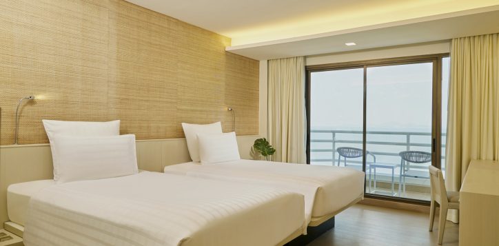 premium-ocean-facing-room