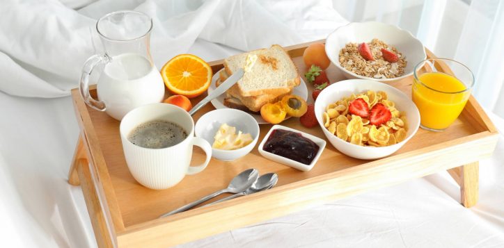_delicious-sweet-breakfast-with-coffee-bed