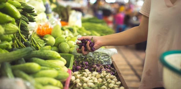 woman-shopping-organic-vegetables-fruits_1150-17778