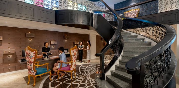 discover-oriental-floating-breakfast-h2-01