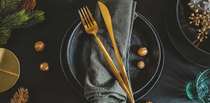 experience-a-5-star-hotel-buffet-in-phuket-03