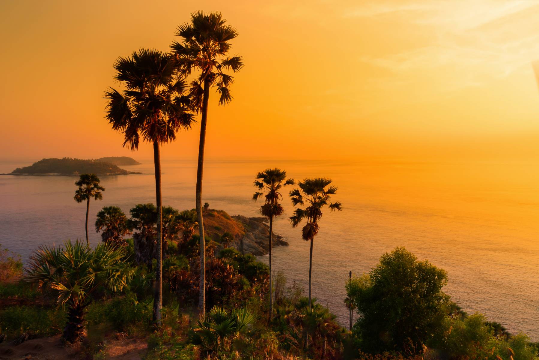 แหลมพรหมเทพ