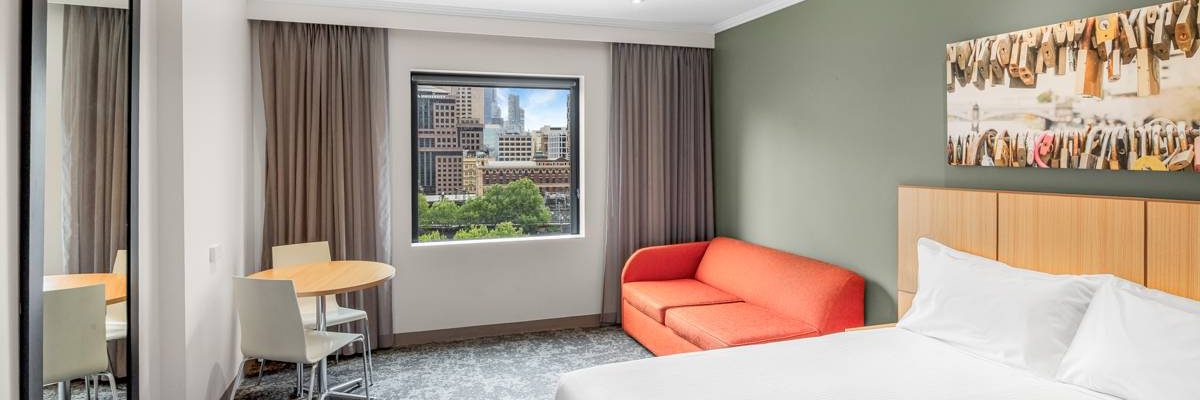 superior-queen-riverview-room