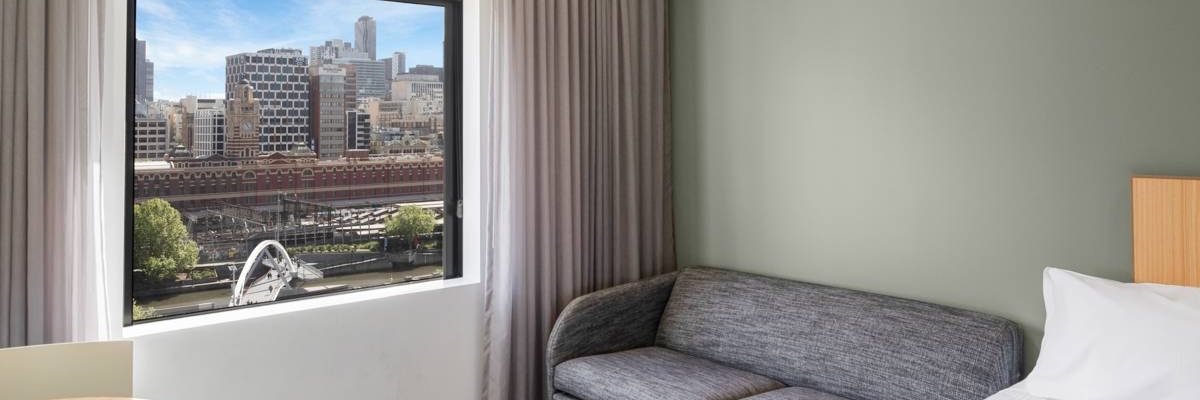 superior-twin-riverview-room