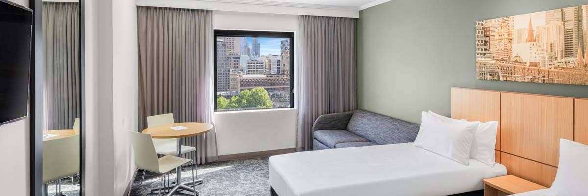 superior-twin-riverview-room