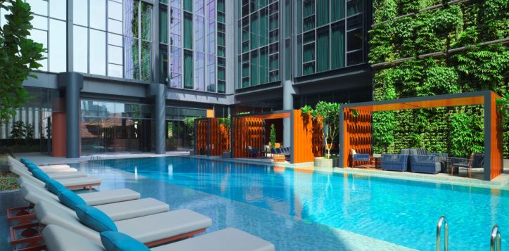 pullman-singapore-hill-street_swimming-pool-deck-2_lr