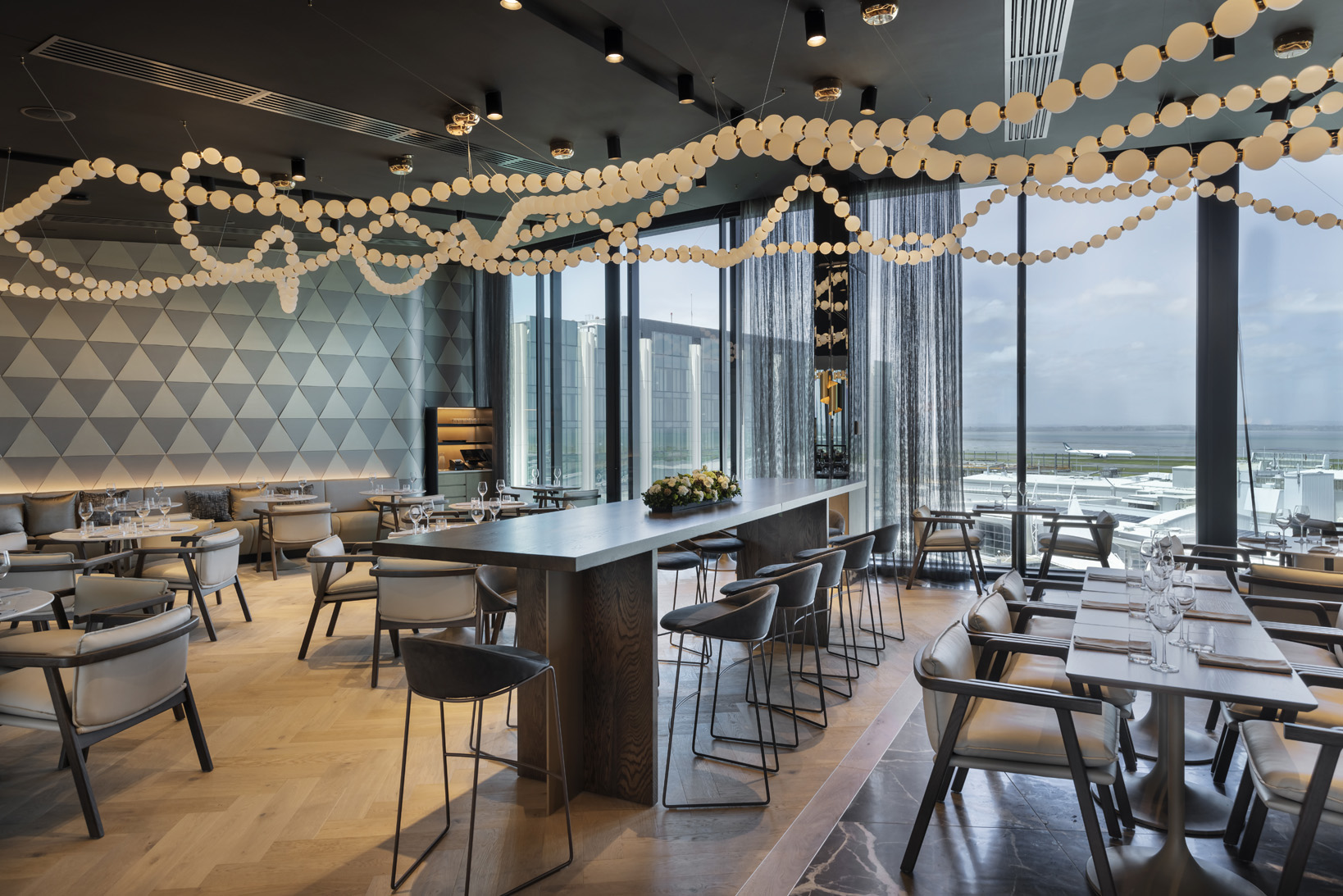 Te Arikinui Pullman Auckland Airport - Restaurants & Café