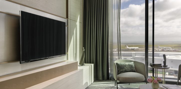 executive-king-suite-2-2
