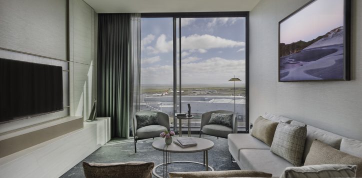 executive-king-suite-3-2