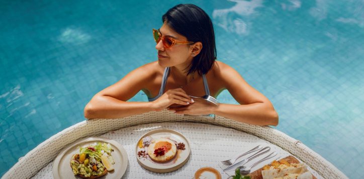 floating-breakfast