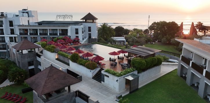 up-to-20-beachfront-escape