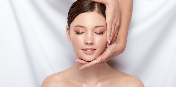 ocean-breeze-face-nails