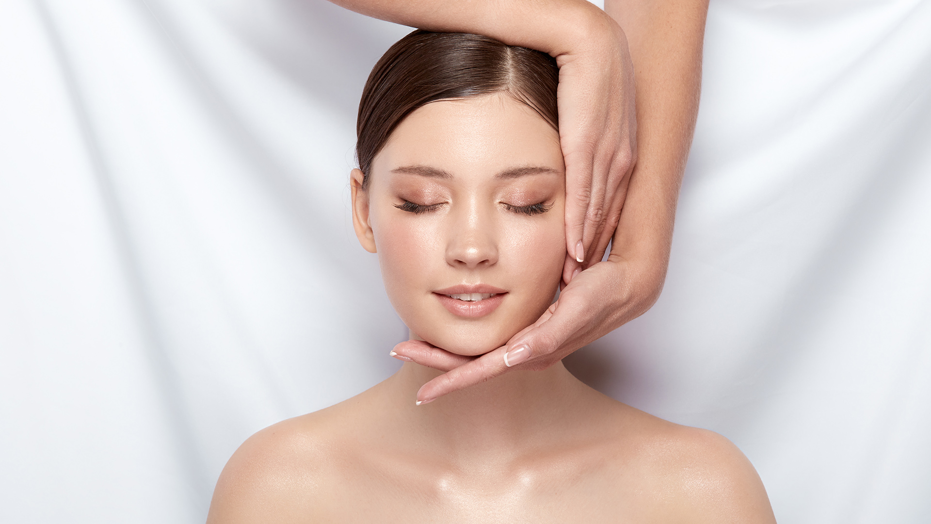 Ocean Breeze Face & Nails