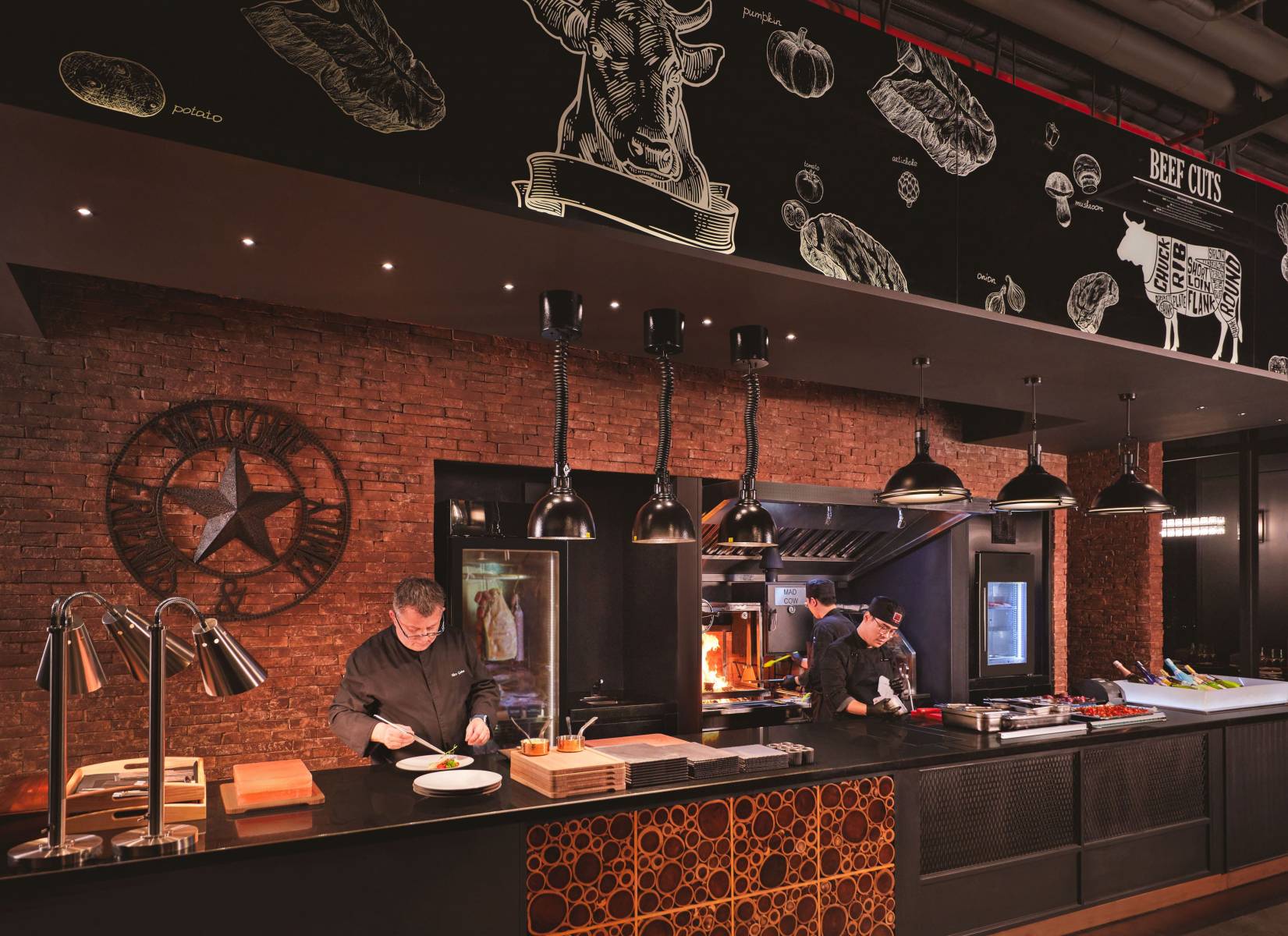 Dịch vụ ẩm thực và ưu đãi 2026