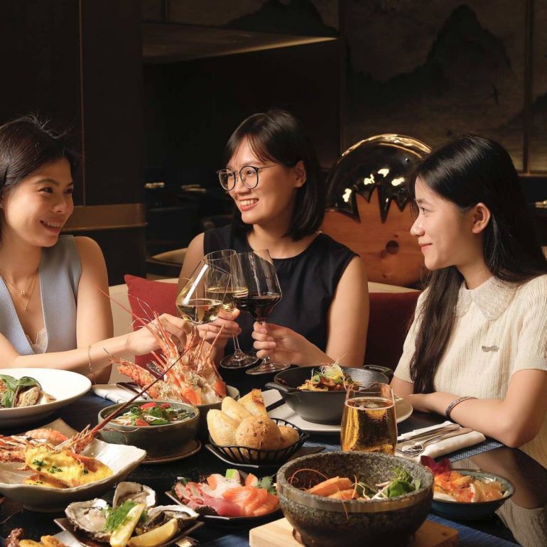 new-year-eve-seafood-buffet