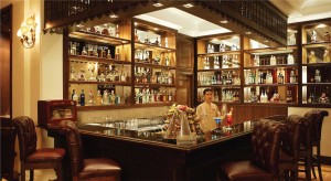 Best hotels Krabi, Explorer Bar, whisky