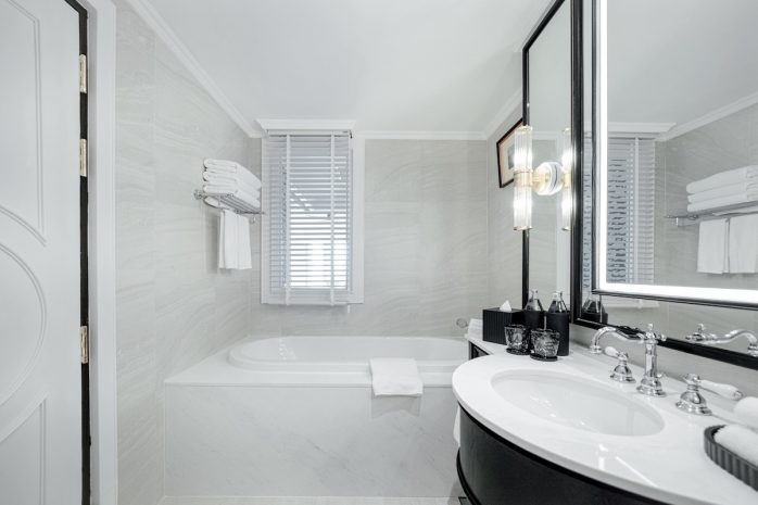 deluxe-family-room