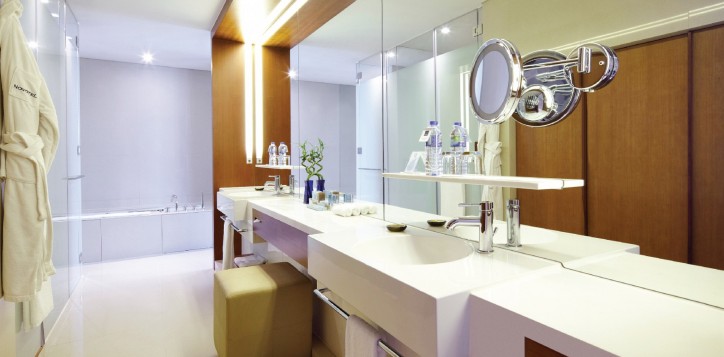 rooms-suites-executive-premier-suite2