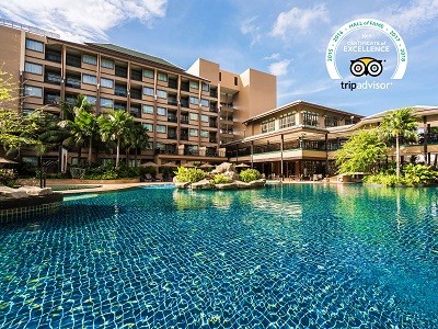novotel-phuket-vintage-park-pool-hall-of-fame