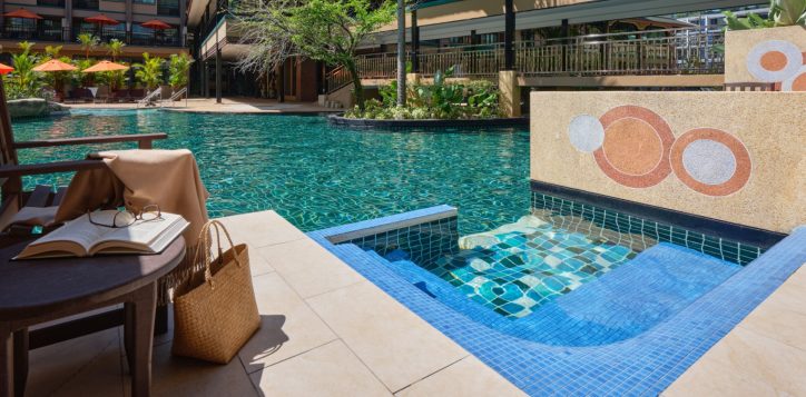 pool-access-twin-bed-5-3