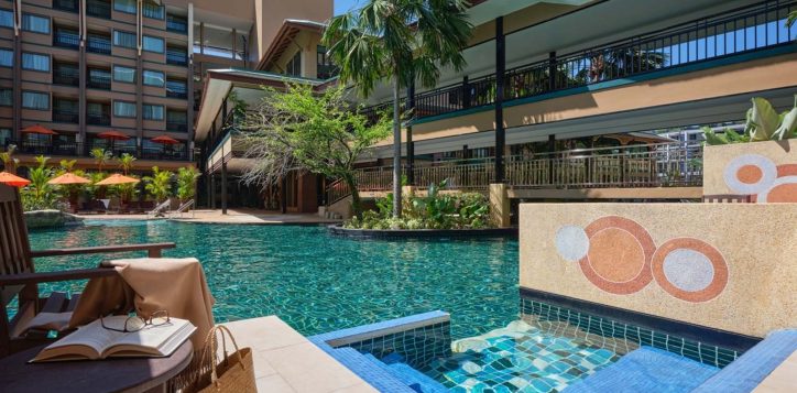 unforgettable-events-by-the-largest-swimming-pool-in-patong