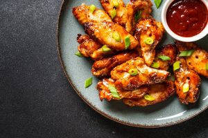 Wings deal JLT at La Vue featuring 1kg chicken wings for AED 89 every Wednesday at Pullman Dubai Jumeirah Lakes Towers.