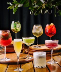 Drinks offer JLT at La Vue Pullman Dubai with cocktails and beverages from AED 35