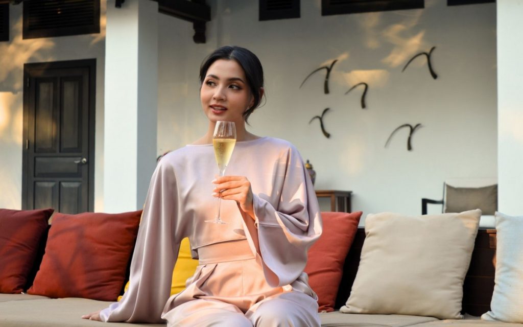 Romantic dinner in Luang Prabang at Sofitel historic Governors Residence for Valentines Day