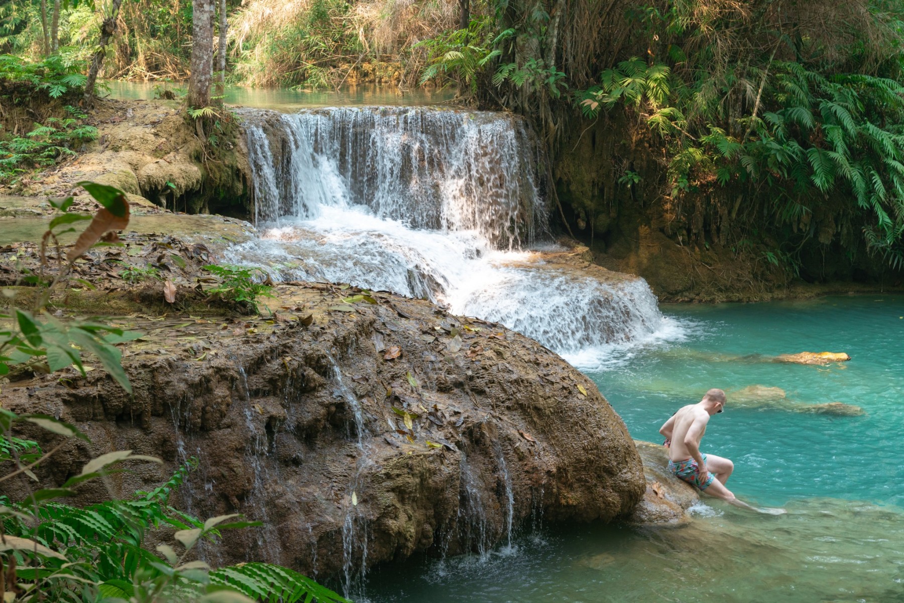 picnic-at-kuang-si-waterfall