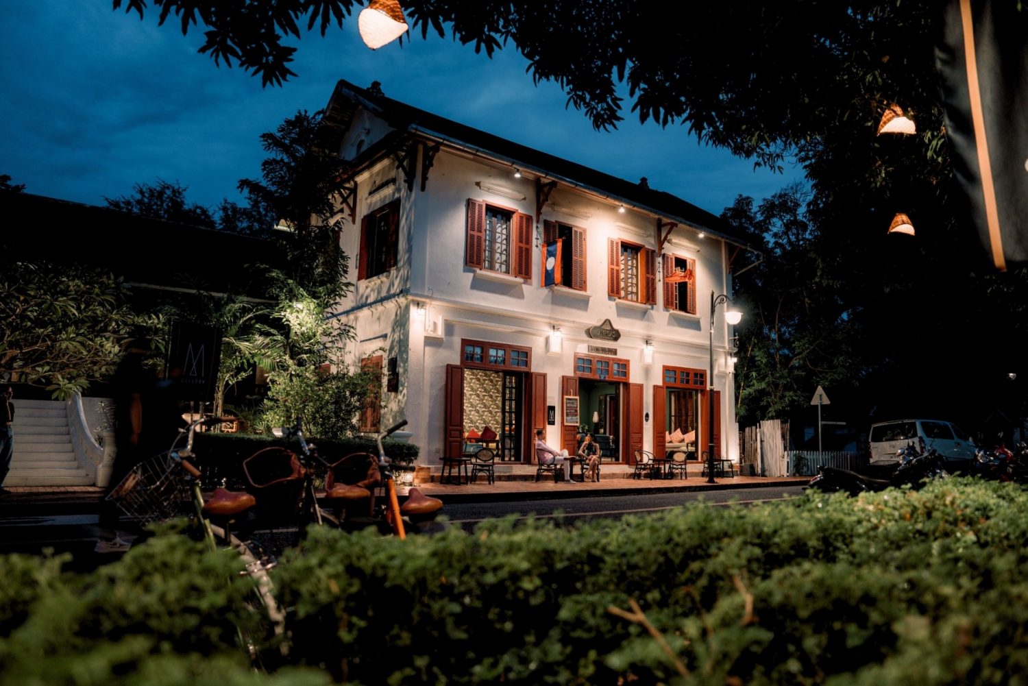 nagini-bar-in-luang-prabang