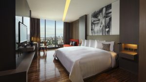 SO Cozy Wood Element Room City View Bangkok - SO Sofitel Bangkok