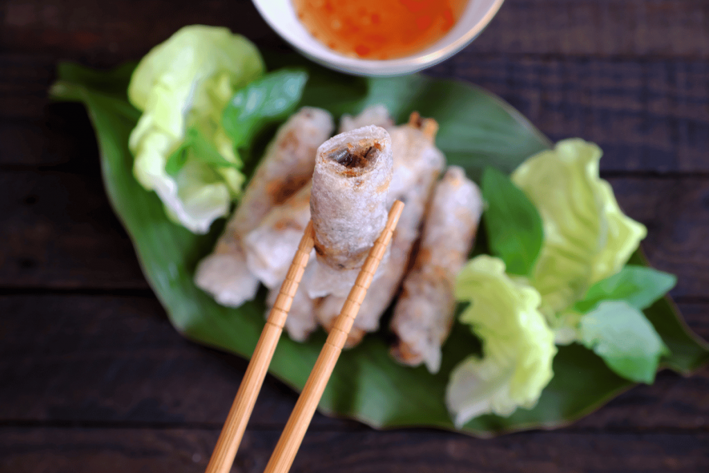 Ram Cuon Cai Di Hoa (Crispy Spring Rolls with Mustard Greens)