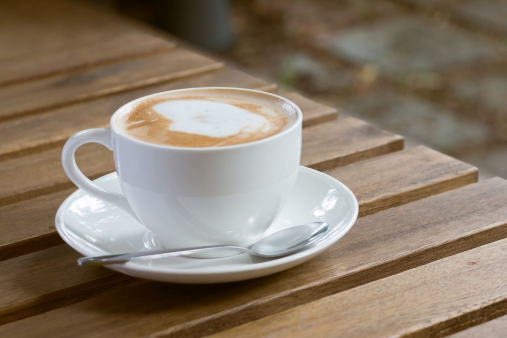 Roving Chillhouse is one of the standout garden cafés in Hoi An with lush green environment