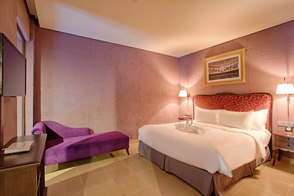 FAMILY SUITE