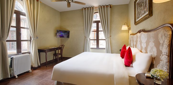 copy-of-cn4a9786_hdr