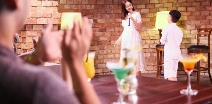 karaoke-la-taverne-bar