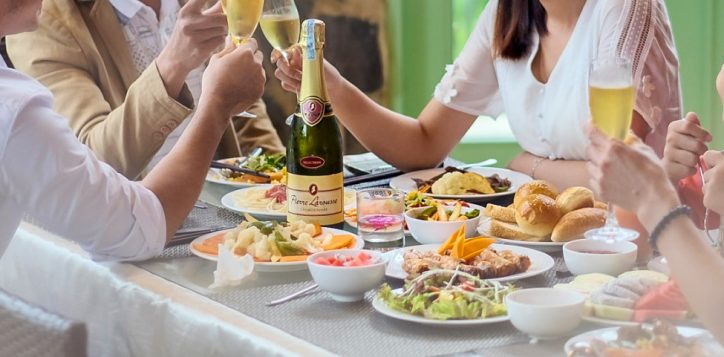 la-crique-family-dining-4-2