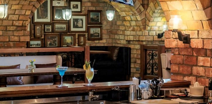 la-taverne-bar-bar-design-3