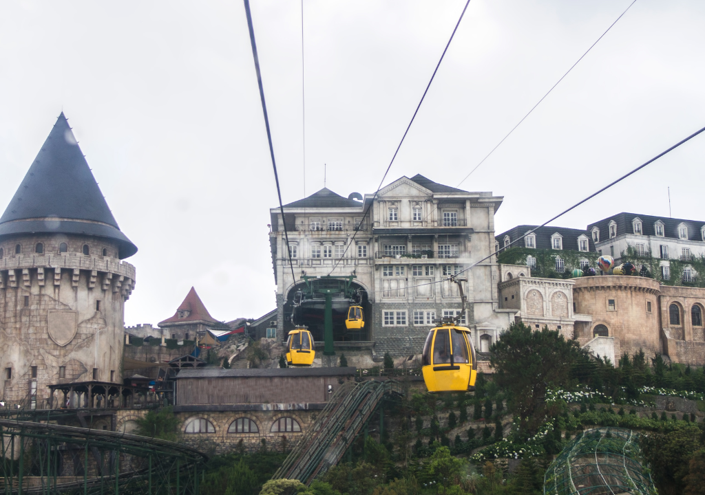 cable-car-station-to-the-hotel