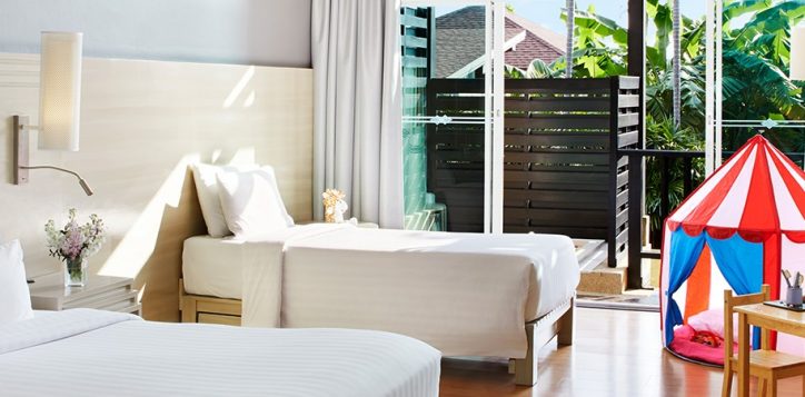 deluxe-family-room