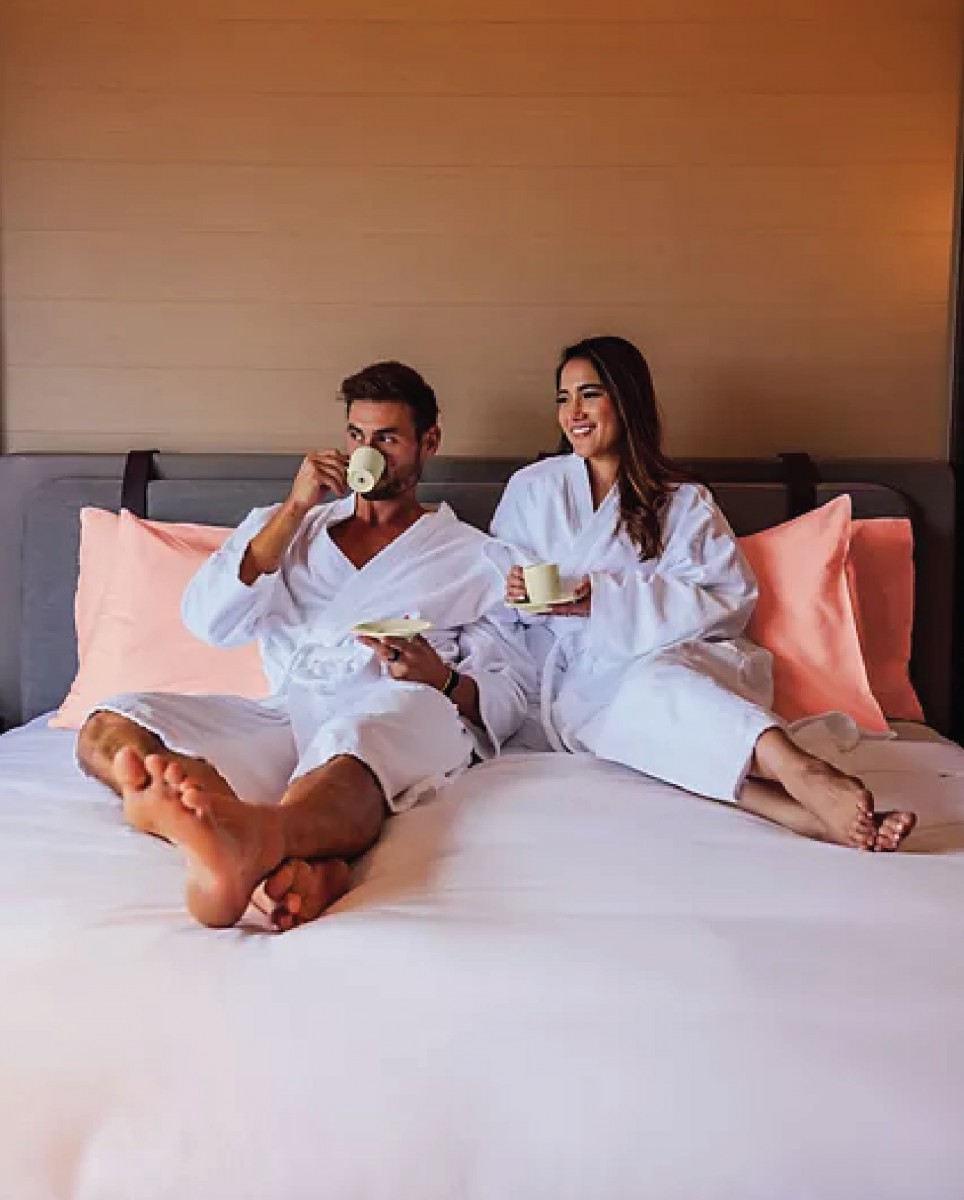 STAY LONGER, EARN MORE X3