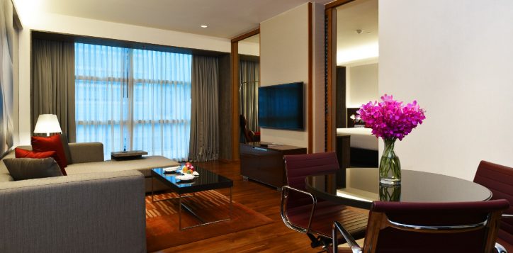 bangkok-city-hotel-suite-full-2