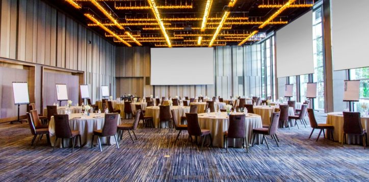 ballroom-in-bangkok-2-2