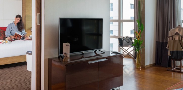 room-suites-guest-rooms-background-2