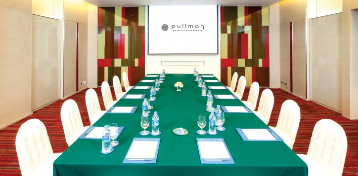 meeting-events-beta-boardroom-2