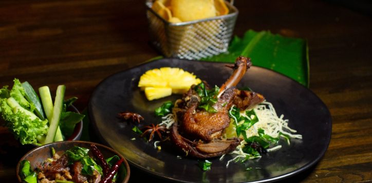 thai-restaurant-in-bangkok1-2