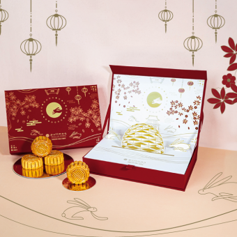 indulge-in-the-essence-of-tradition-mooncake