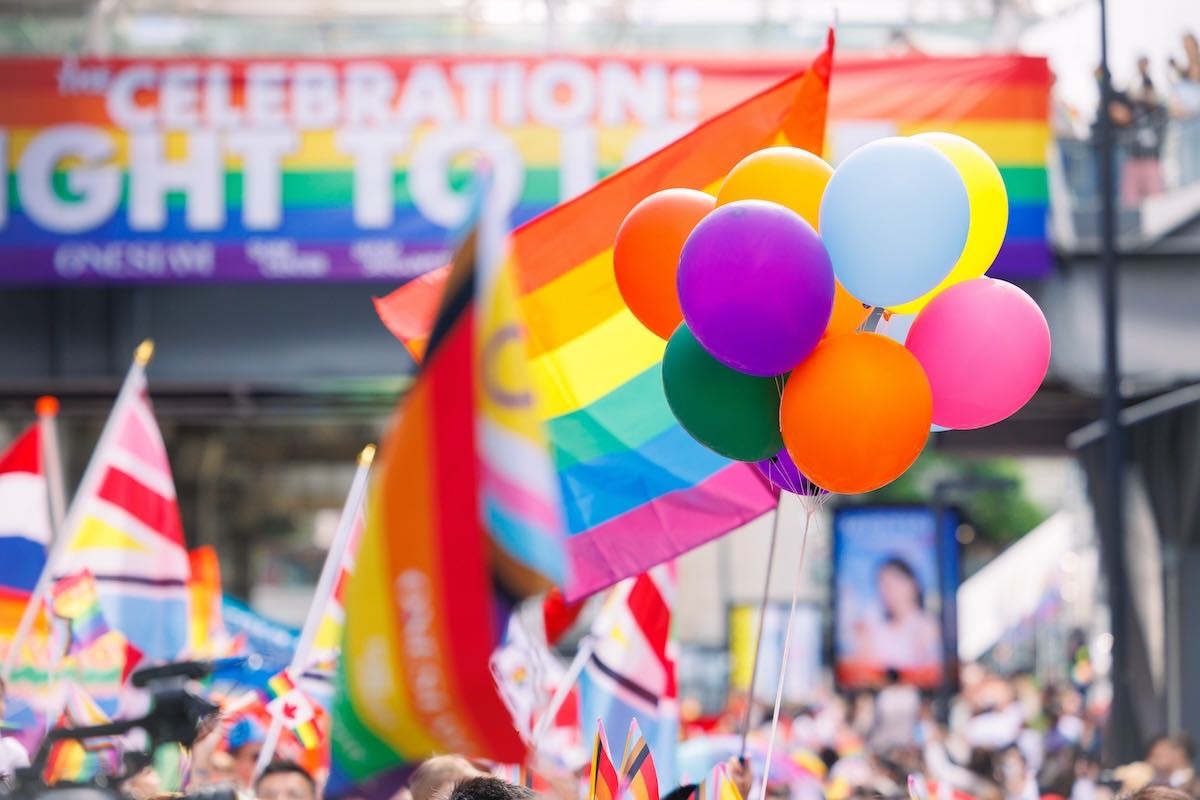 pride month ขบวนพาเหรด