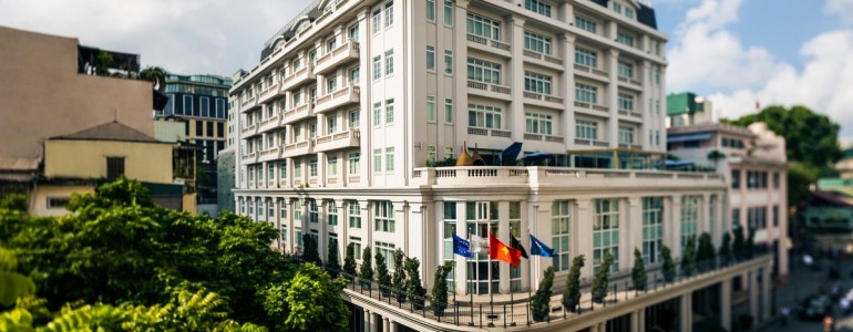 hotel-de-lopera-hanoi-awarded-best-boutique-hotel-in-vietnam-2022-by-haute-grandeur-awards